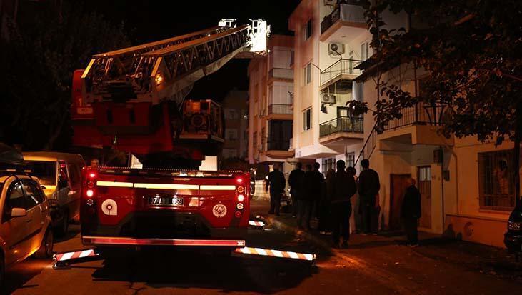 Antalya’da apartmanda korku dolu gece! Alevler bir anda yayıldı, anne ve 3 çocuk dumandan etkilendi