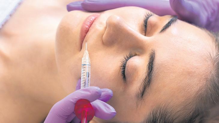 Güzelleşirken sağlığınızdan olmayın! Yüz dolguları kör edebilir